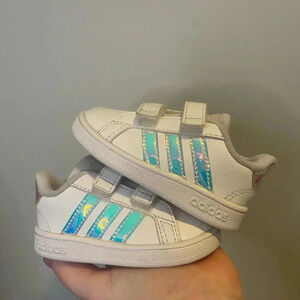 Adidas Kids Shoes - White with Iridescent Stripes 4c